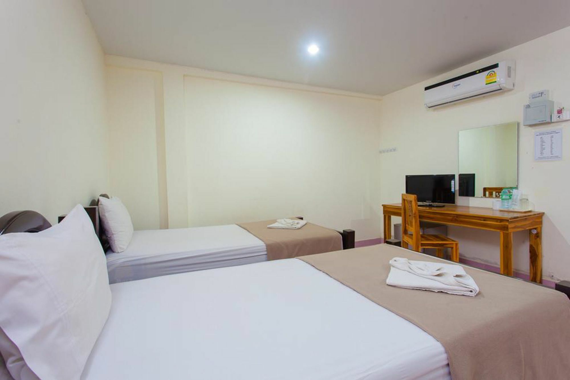 شقة Hock Mansion Phuket المظهر الخارجي الصورة